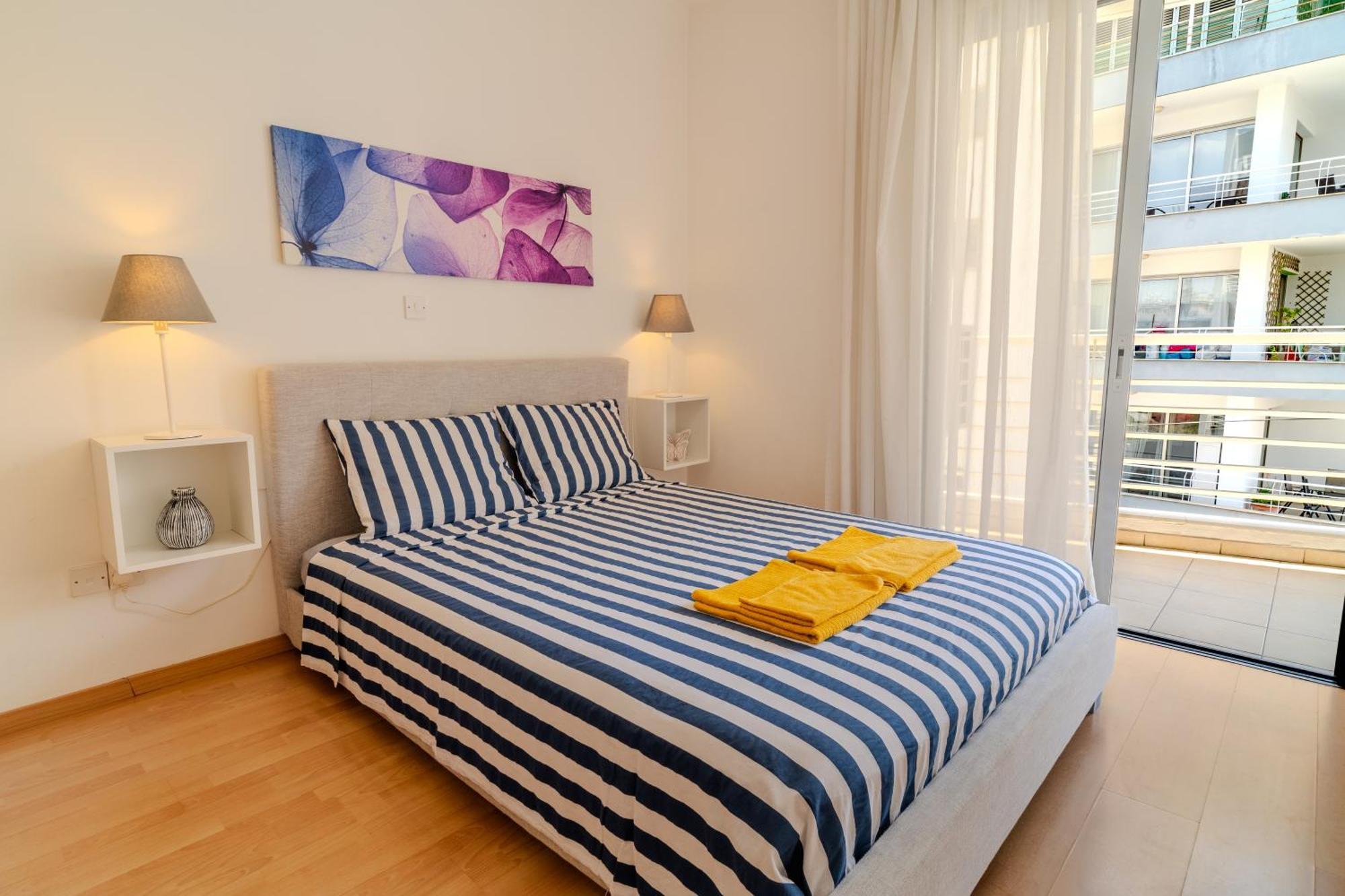 라르나카 Blue Dawn Center Flat 아파트 외부 사진
