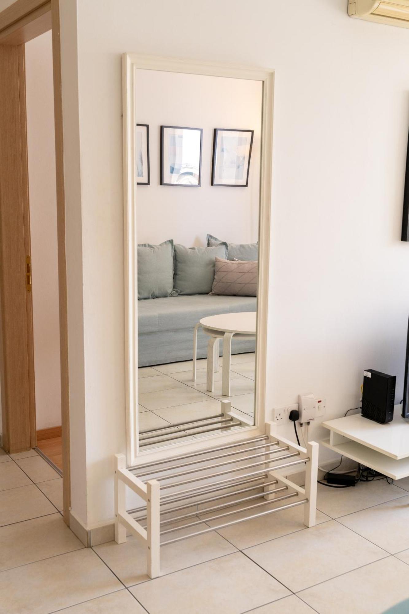 라르나카 Blue Dawn Center Flat 아파트 외부 사진