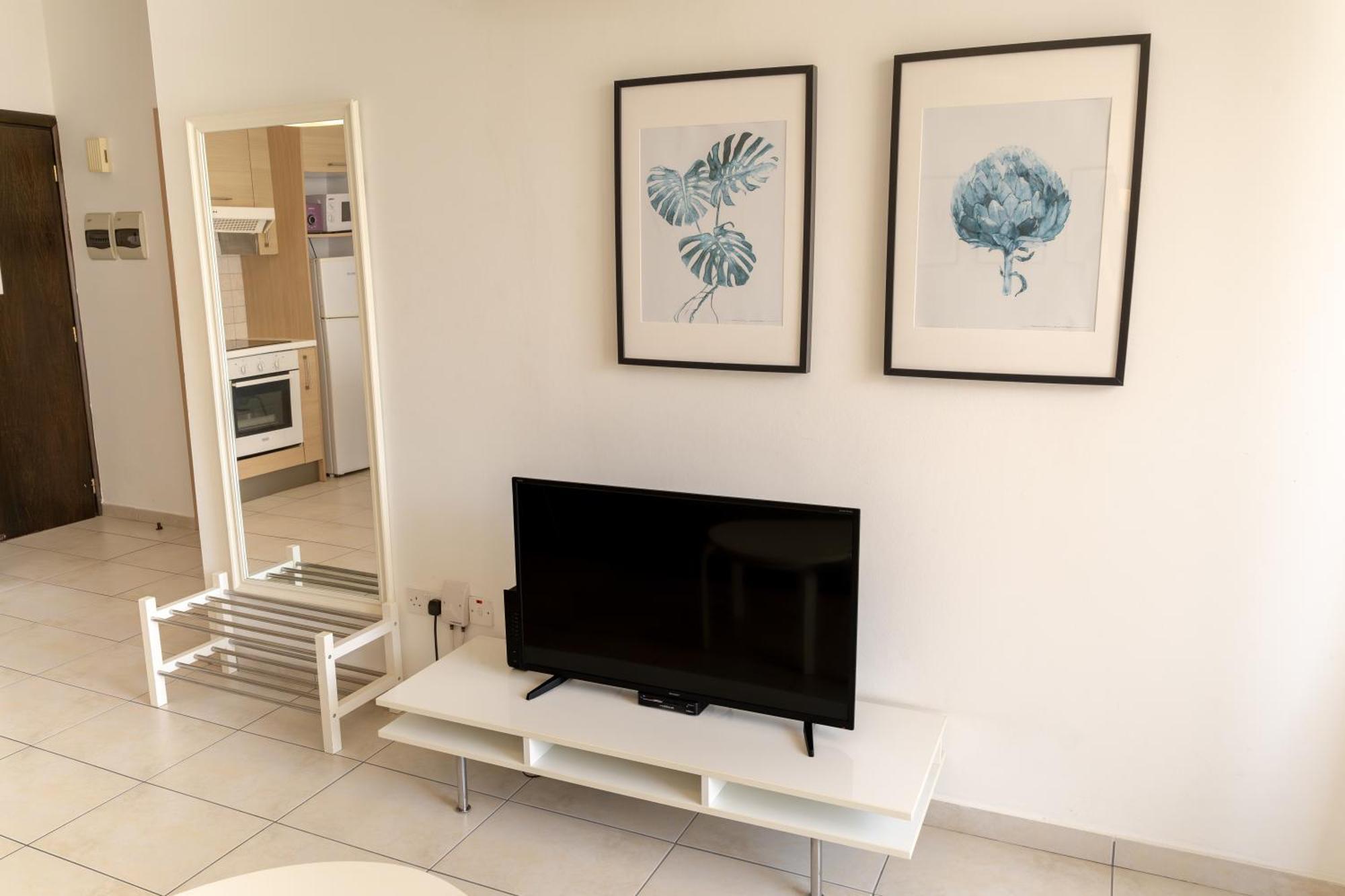 라르나카 Blue Dawn Center Flat 아파트 외부 사진